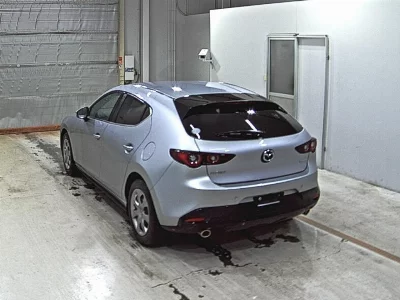 MAZDA MAZDA3 FASTBACK