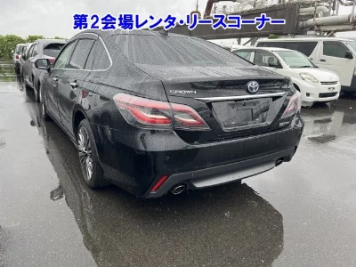 Toyota CROWN HYBRID