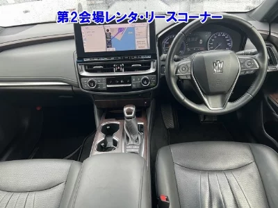 Toyota CROWN HYBRID