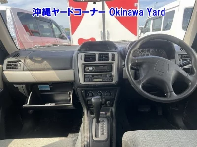 Mitsubishi Pajero iO