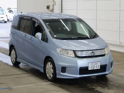 Honda Freed Spike
