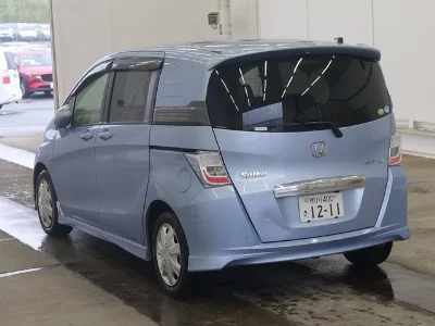 Honda Freed Spike