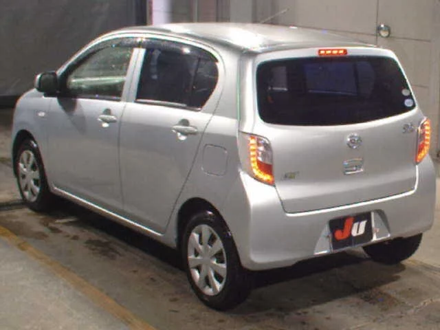 Daihatsu Mira e:S  с аукциона в Японии