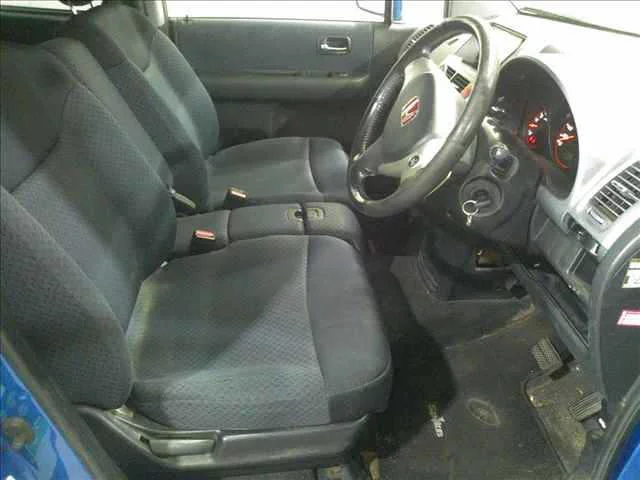Honda Mobilio Spike  с аукциона в Японии
