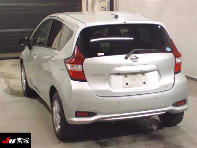 Nissan Note  с аукциона в Японии
