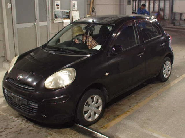 Nissan March  с аукциона в Японии