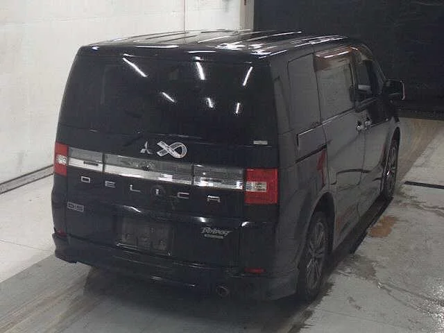 Mitsubishi Delica D:5  с аукциона в Японии