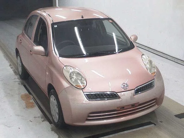 Nissan March  с аукциона в Японии