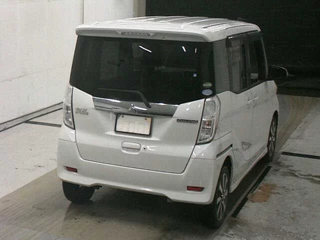 Mitsubishi eK X Space  с аукциона в Японии