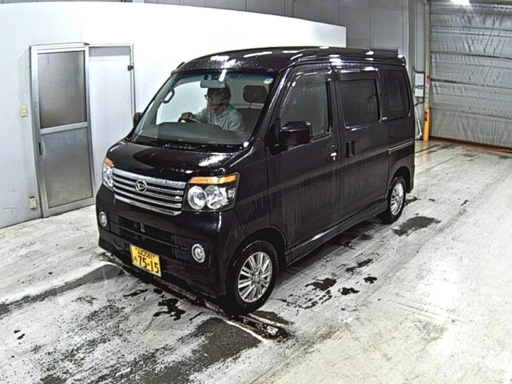 Daihatsu Atrai  с аукциона в Японии