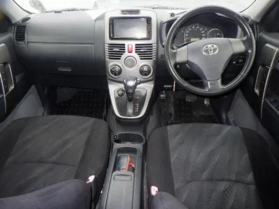 TOYOTA RUSH