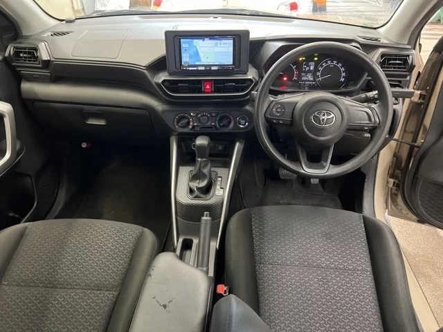 Toyota Raize  с аукциона в Японии