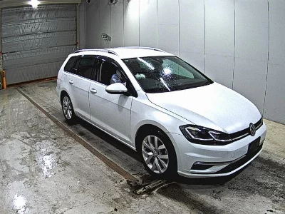 VOLKSWAGEN GOLF VARIANT