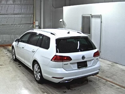 VOLKSWAGEN GOLF VARIANT
