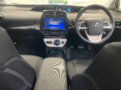 TOYOTA PRIUS PHV