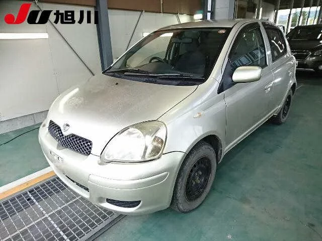 Toyota Vitz  с аукциона в Японии