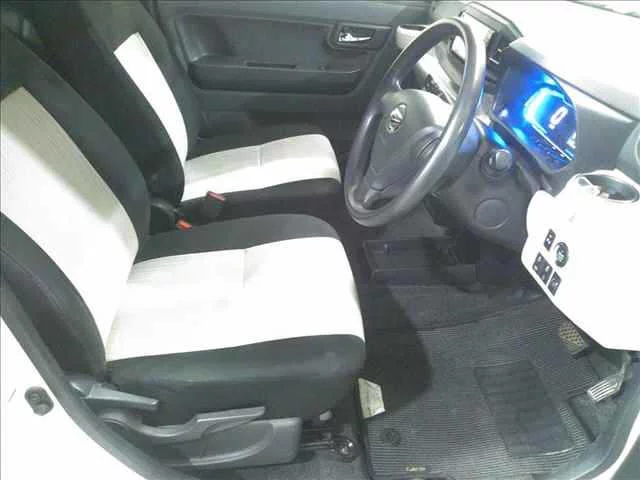Daihatsu Mira e:S  с аукциона в Японии