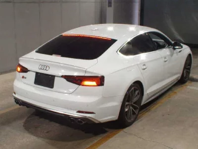 Audi S5