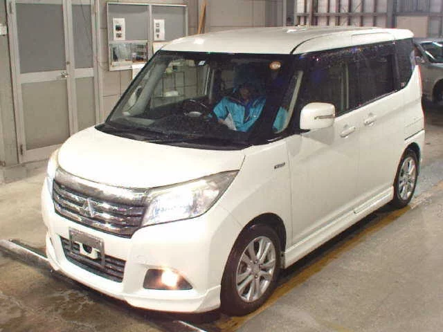 Mitsubishi Delica D:2  с аукциона в Японии