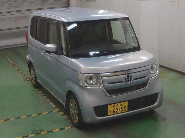 Honda N-Box  с аукциона в Японии