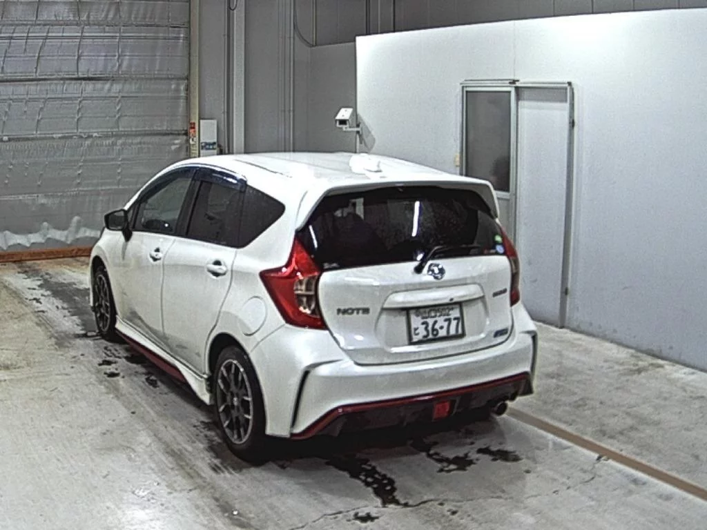 Nissan Note  с аукциона в Японии