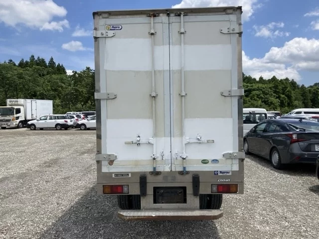 Toyota Dyna  с аукциона в Японии