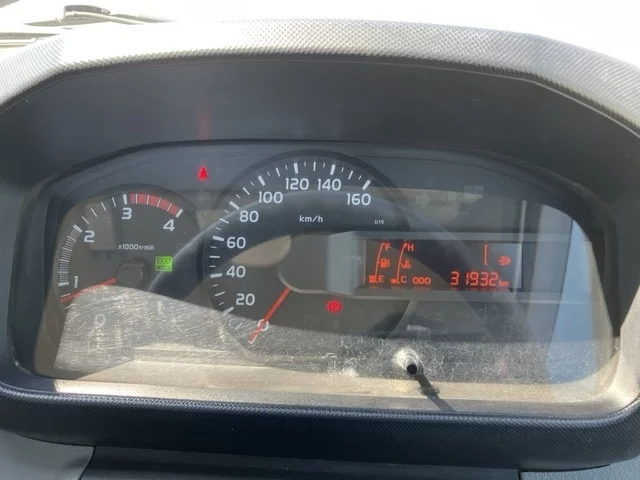 Hino Dutro  с аукциона в Японии