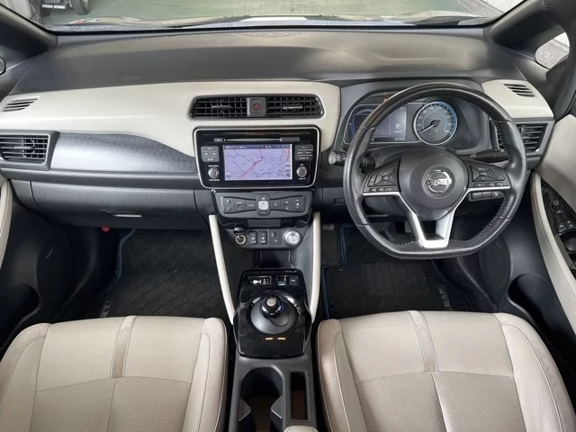 Nissan Leaf  с аукциона в Японии