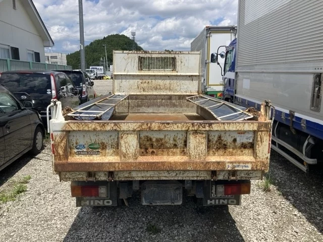 Hino Dutro  с аукциона в Японии