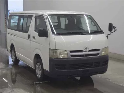 TOYOTA REGIUS VAN