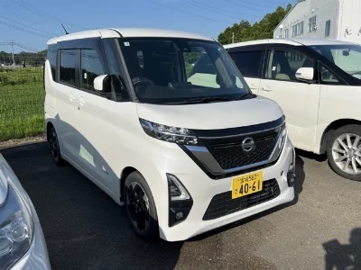 NISSAN ROOX