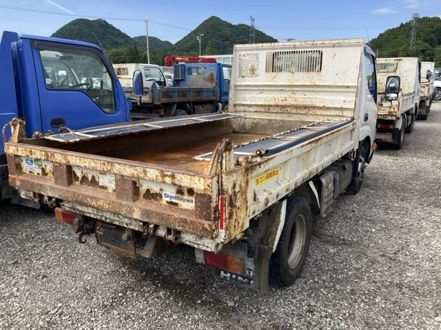 Hino Dutro  с аукциона в Японии