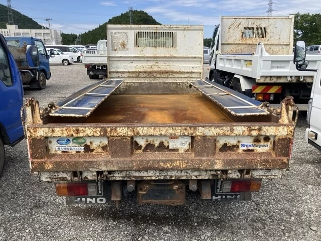 Hino Dutro  с аукциона в Японии