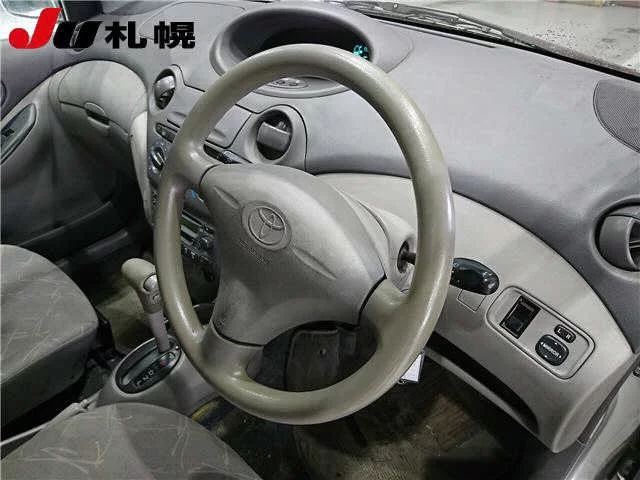 Toyota Platz  с аукциона в Японии