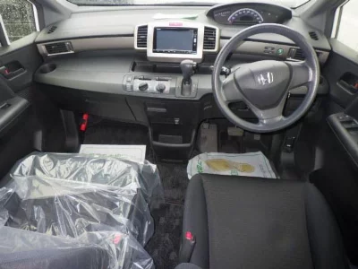 Honda Freed Spike