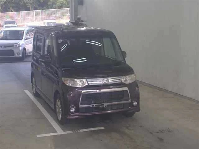 Daihatsu Tanto  с аукциона в Японии