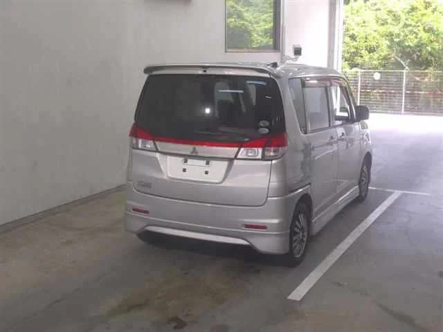 Mitsubishi Delica D:2  с аукциона в Японии