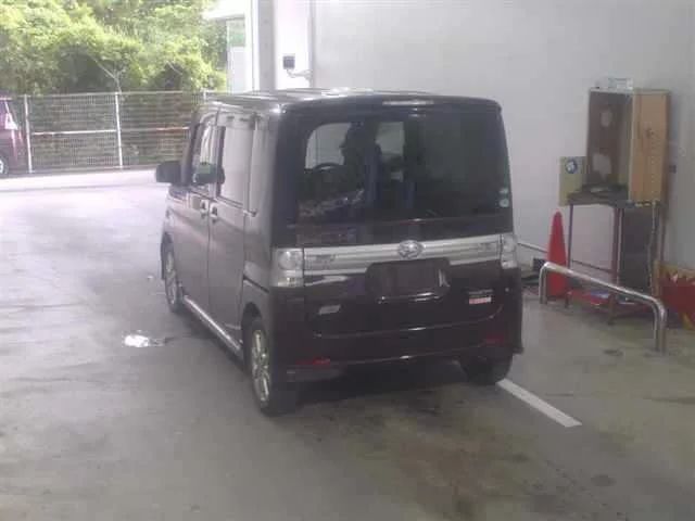Daihatsu Tanto  с аукциона в Японии