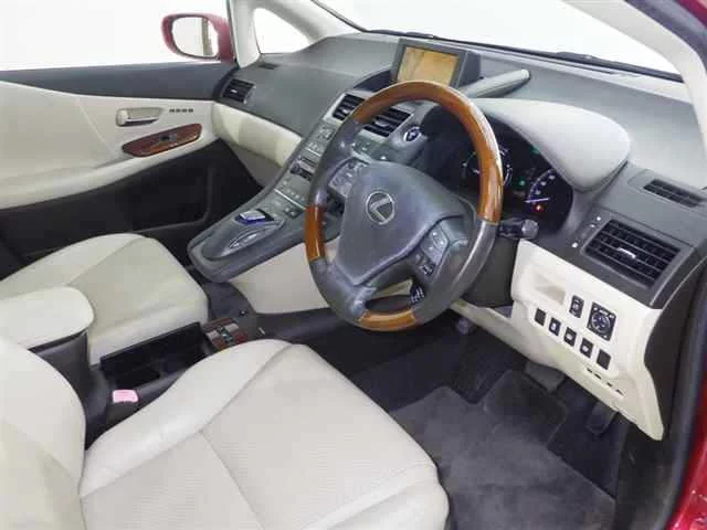Lexus HS250h  с аукциона в Японии