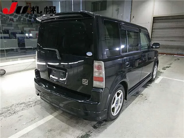 Toyota bB  с аукциона в Японии