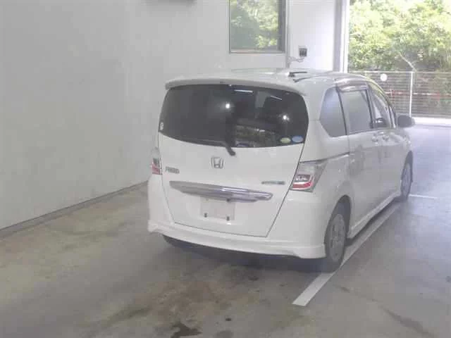 Honda Freed  с аукциона в Японии
