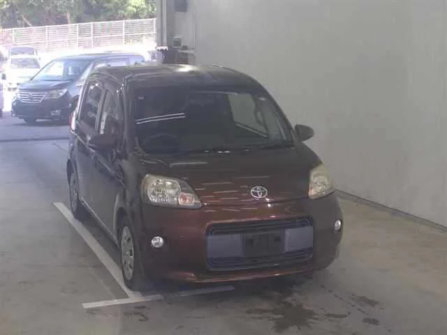 Toyota Porte  с аукциона в Японии