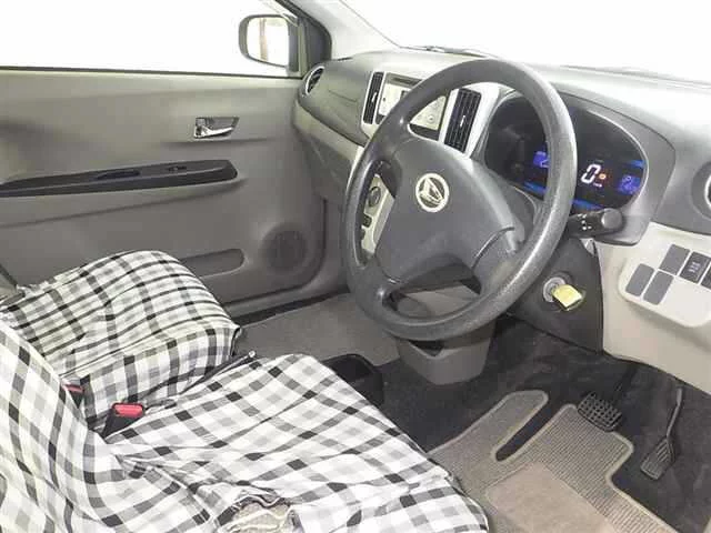 Daihatsu Mira e:S  с аукциона в Японии