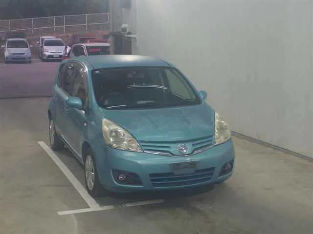 Nissan Note  с аукциона в Японии
