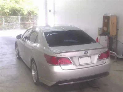 Toyota CROWN HYBRID