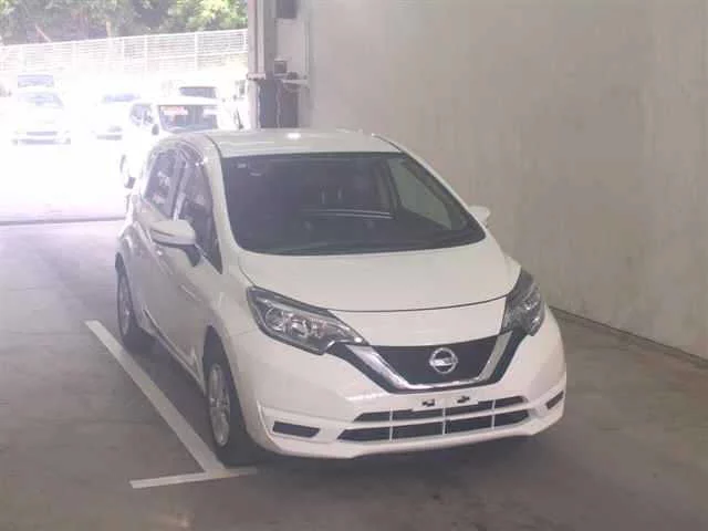 Nissan Note  с аукциона в Японии