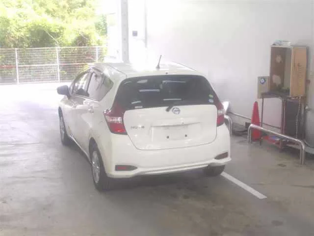 Nissan Note  с аукциона в Японии