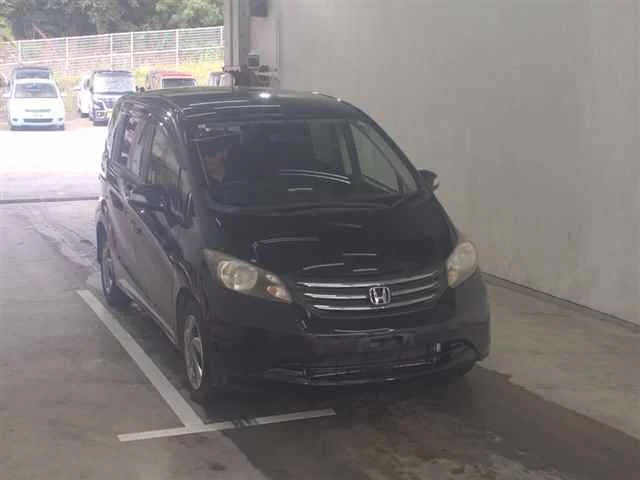 Honda Freed  с аукциона в Японии