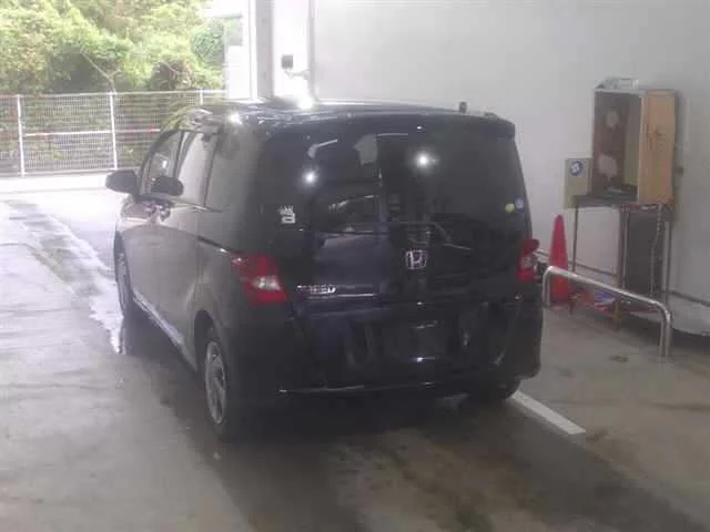 Honda Freed  с аукциона в Японии