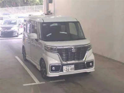 Suzuki Spacia